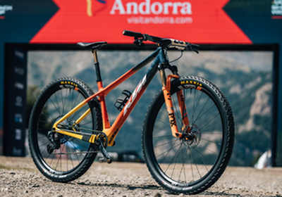 GALERIA: a KTM Myroon Factory MTB Team de Leonie Daubermann
