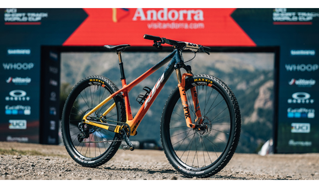 GALERIA: a KTM Myroon Factory MTB Team de Leonie Daubermann