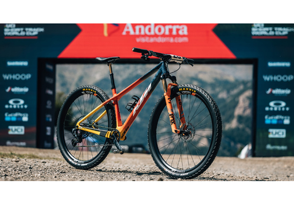 GALERIA: a KTM Myroon Factory MTB Team de Leonie Daubermann